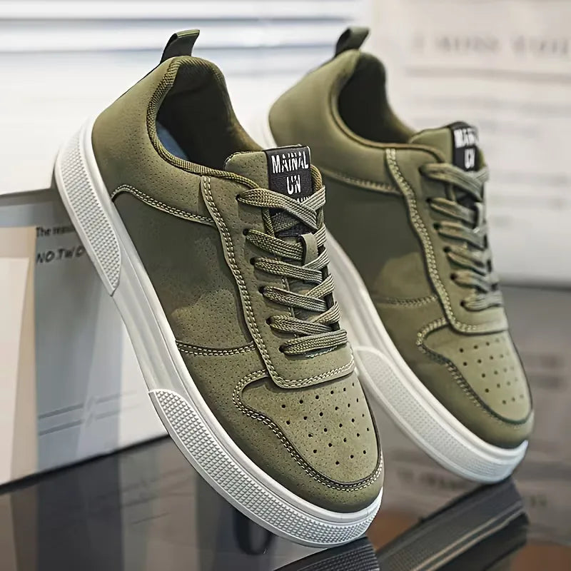 Faux suède heren casual sneakers, ontworpen voor optimale grip en comfort tijdens outdoor activiteiten.