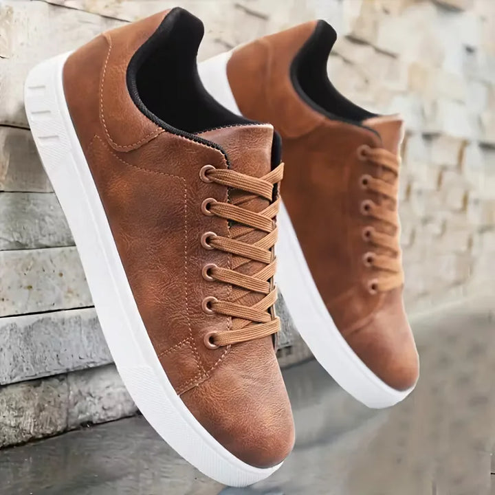 Comfortabele heren vetersneakers met hoog draagcomfort, ideaal als casual schoenen.