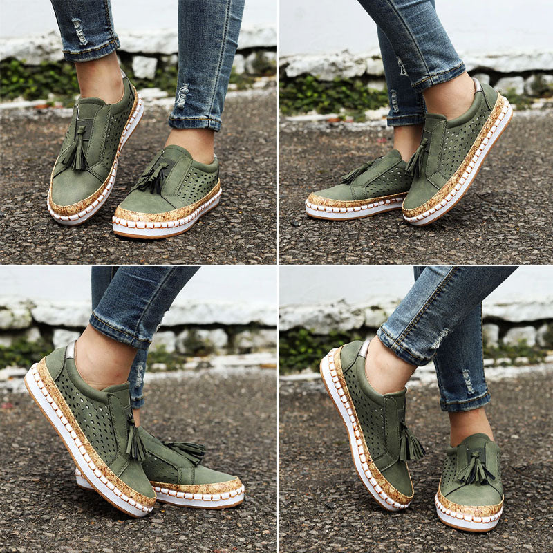 Groene comfortabele instappers voor dames, makkelijk aan te trekken en ideaal voor wandelen.