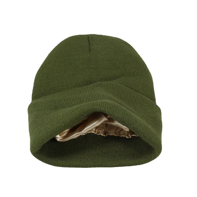 One-size dames beanie, warme wintermuts met speciale haarvriendelijke voering. Comfortabel en stijlvol.