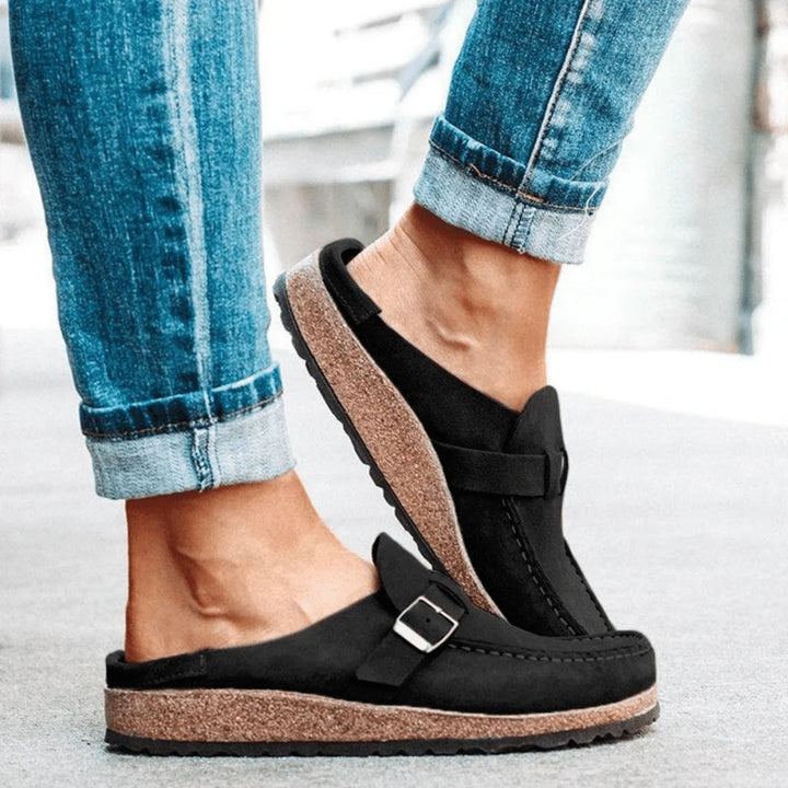 Hoymans casual zomer sandalen voor dames en heren, met focus op comfort, stijl en veelzijdigheid.