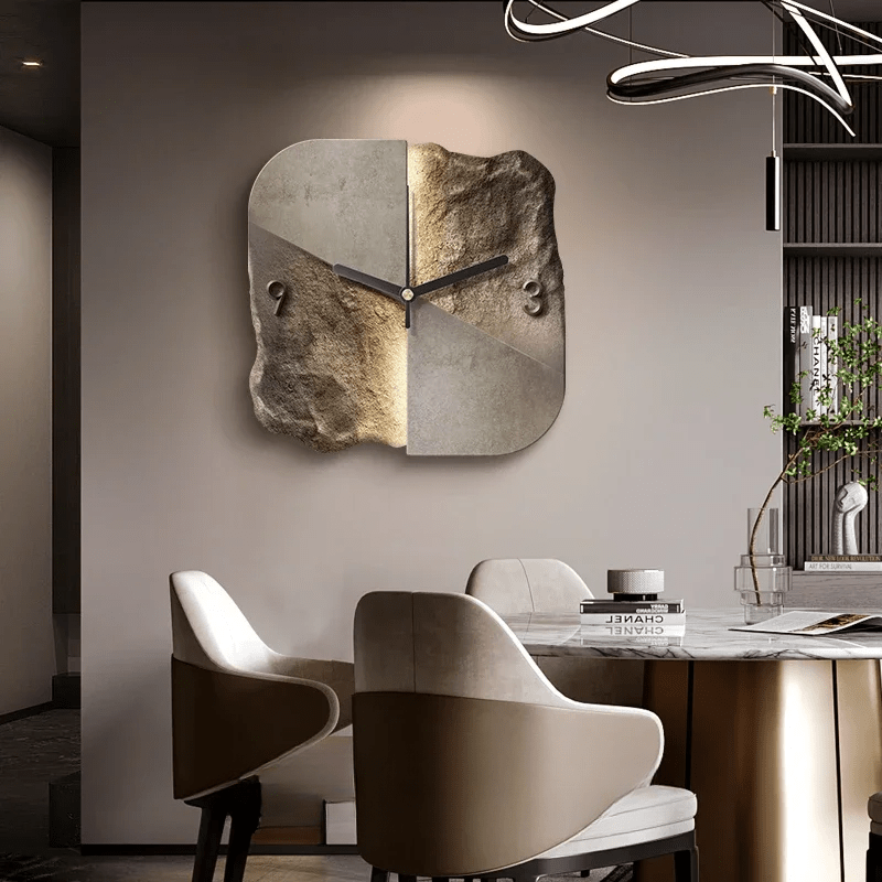 Design wandklok met zandsteenlook, stille klok. Verrijkt uw kantoor of huisinrichting met stijl.