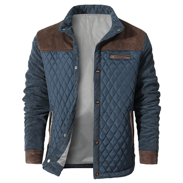 Man draagt sportief Hoymans bomberjack, ideaal voor streetwear. Comfortabel herenjasje voor elke casual look.