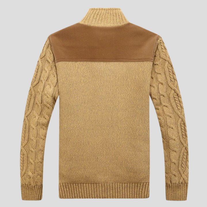 Gebreid herenvest Joel met knoopsluiting, ideaal als warm laagje voor herfst en winter.