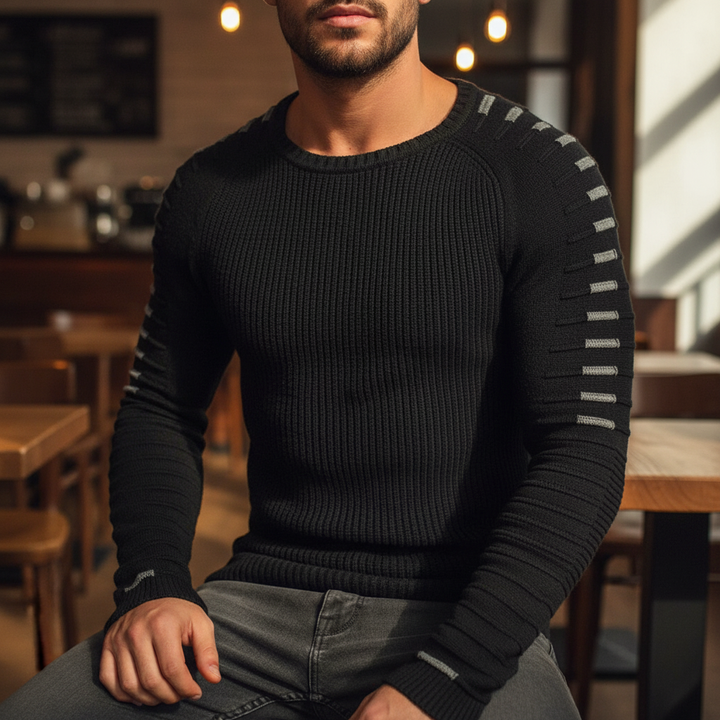 Stijlvolle heren slim fit pullover met ronde hals en subtiele streepdetails. Perfect voor herfst en winter.