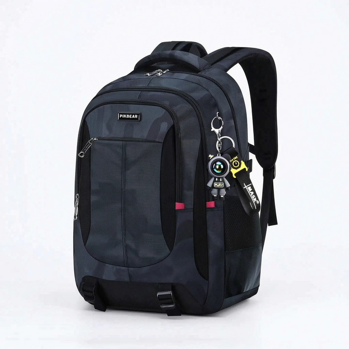 Veelzijdige unisex reistas/dagrugzak met laptopvak, ideaal voor school, werk of korte reizen. Georganiseerd en ruim.