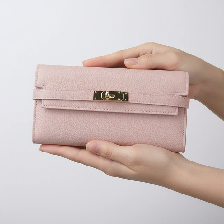 Luxe dames portemonnee met tijdloos bladontwerp, verrijkt elke outfit met een elegante touch.
