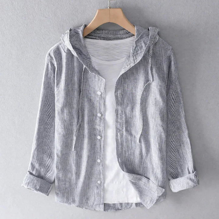 Casual elegante damesblouse met knoopsluiting, korte mouwen en neutrale kleur, veelzijdig voor warme dagen.