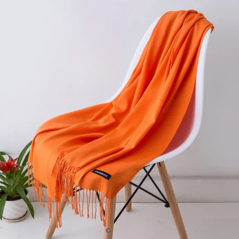 Elegante dames sjaal van puur kasjmier, tijdloos en chic.