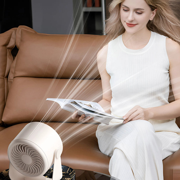 Zwarte bladeloze turbo ventilator die zorgt voor stille en gelijkmatige luchtverplaatsing in de kamer.