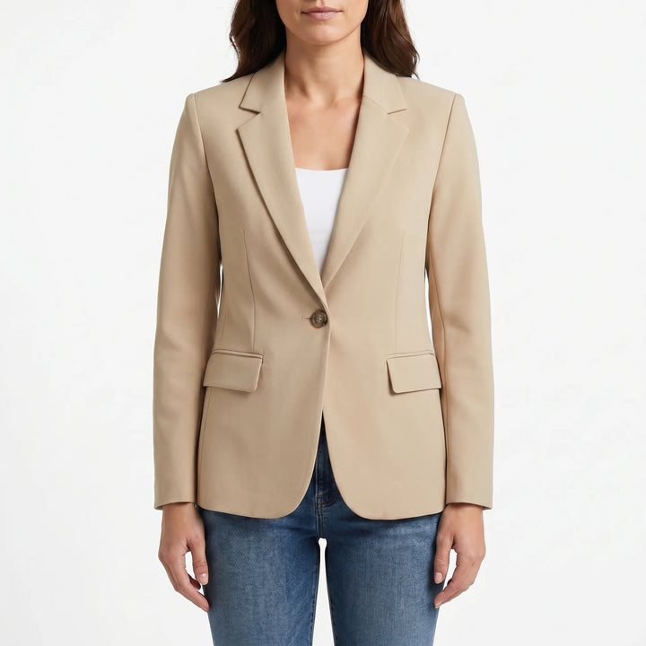 Chique damesblazer met één knoop en een moderne strakke snit, perfect voor een professionele uitstraling.