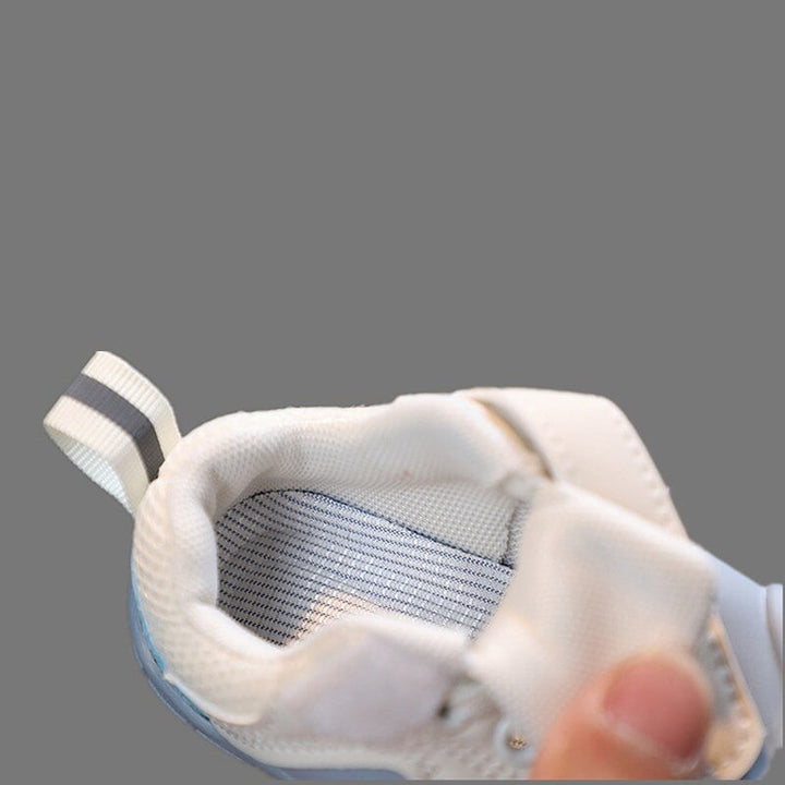 Antislip FlexiToes barefoot sneakers, zorgen voor veilige en gezonde voetontwikkeling bij peuters.