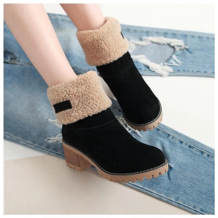 Duurzame anti-slip zool van de warme dames winterlaarzen, ideaal voor grip in de winter.