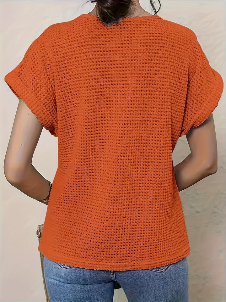 Lichtgewicht elegante dames top met korte mouwen en verfijnd kant, perfect voor warme dagen.