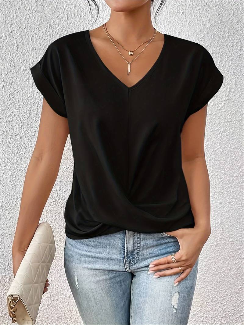 Comfortabel dames T-shirt met V-hals en korte mouwen, ideaal voor dagelijks casual gebruik. Basis zomerkleding.