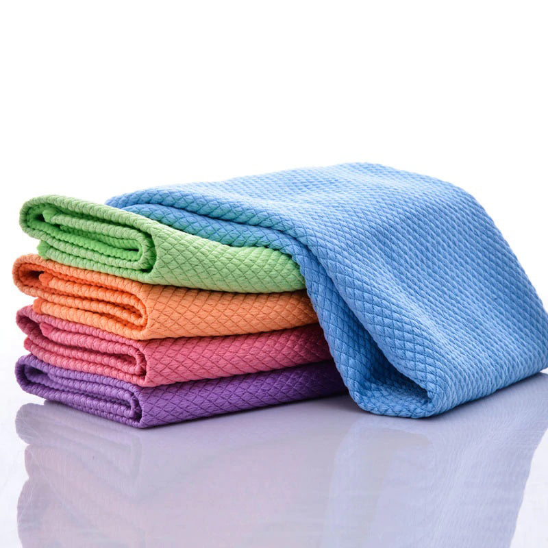 Hoogwaardige polijstdoek van microvezel voor een streeploos resultaat op glas en spiegels.