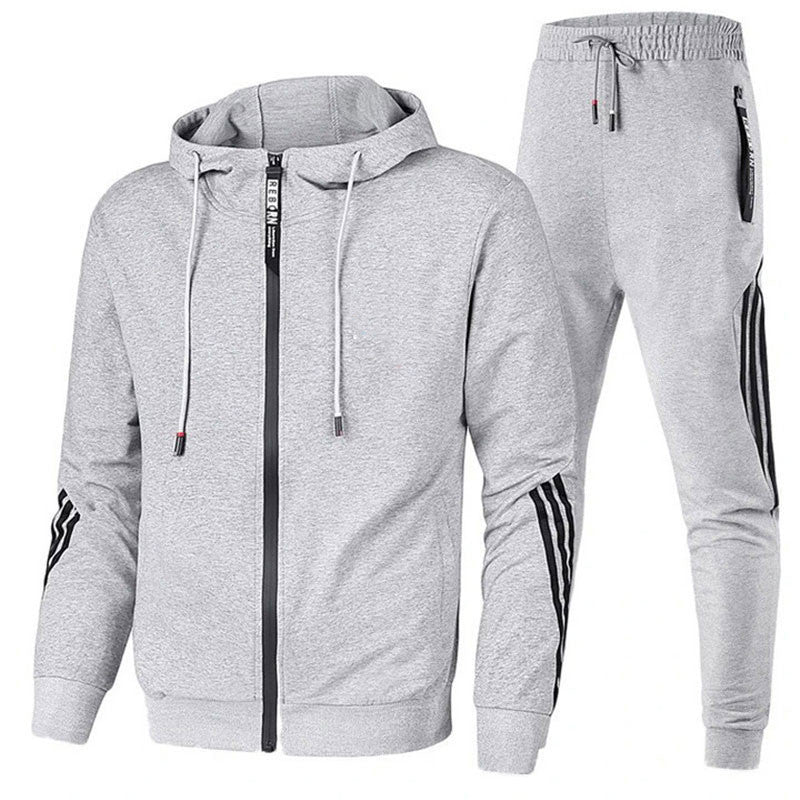 Sportieve heren jogging set met comfortabele hoodie en jogger. Perfect voor casual herenmode of sport.
