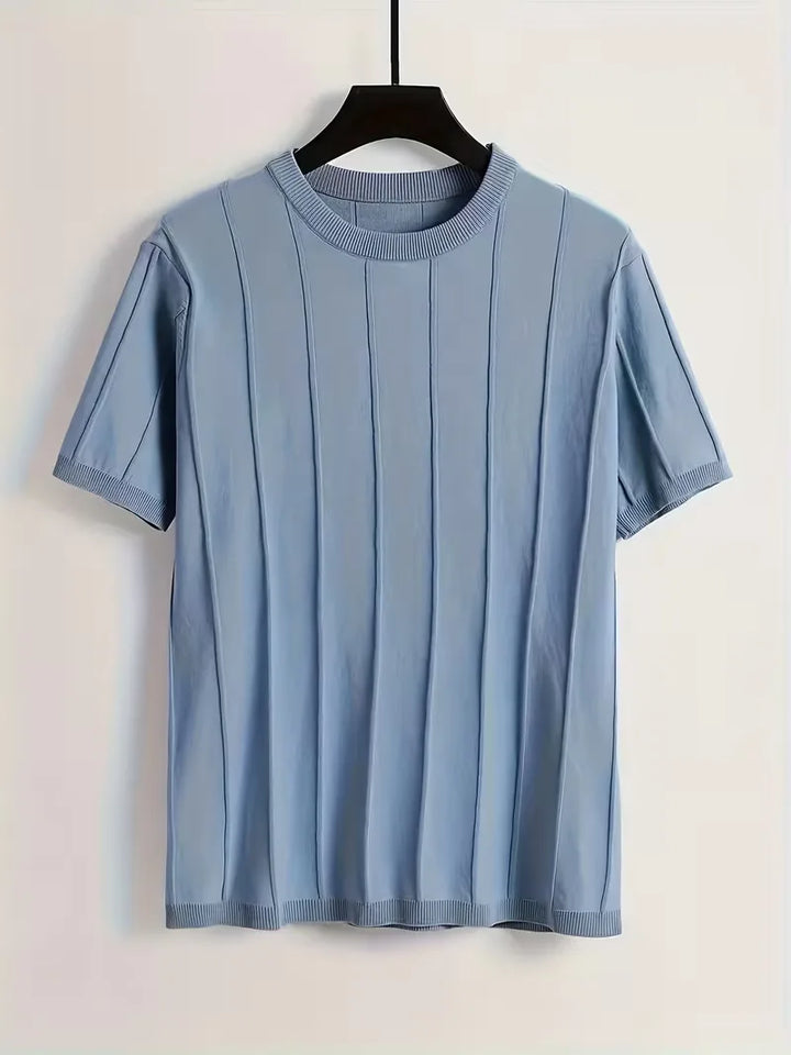 Perfecte heren trui korte mouwen voor smart casual. Verticale ribstructuur, slim fit en comfortabel gebreid.