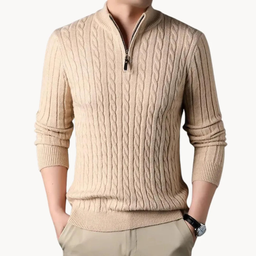 Stijlvolle heren trui met warm kabelpatroon, kwart rits en opstaande kraag. Perfect voor herfst & winter.
