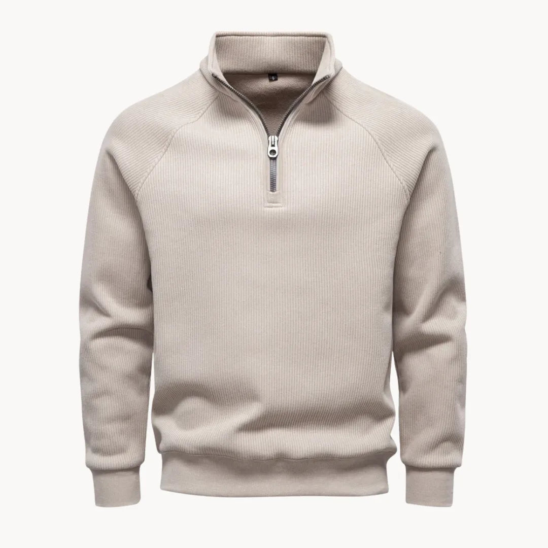 Moderne heren zip-neck sweater, beige, met opstaande kraag, perfect voor gelaagde outfits.