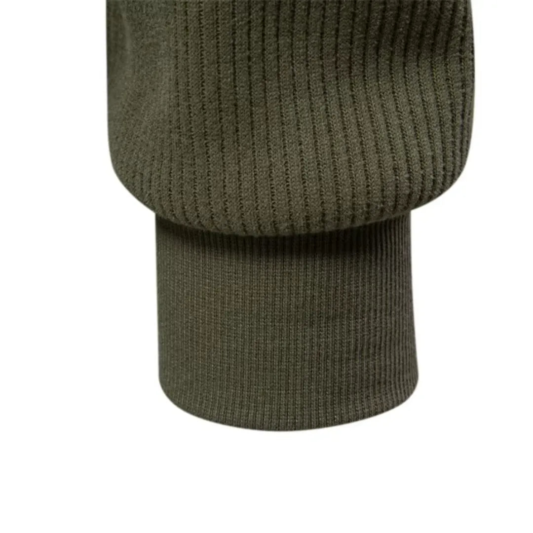 Warme heren wintertrui, grijs, met kwart rits en opstaande kraag, biedt comfort en tijdloze stijl.