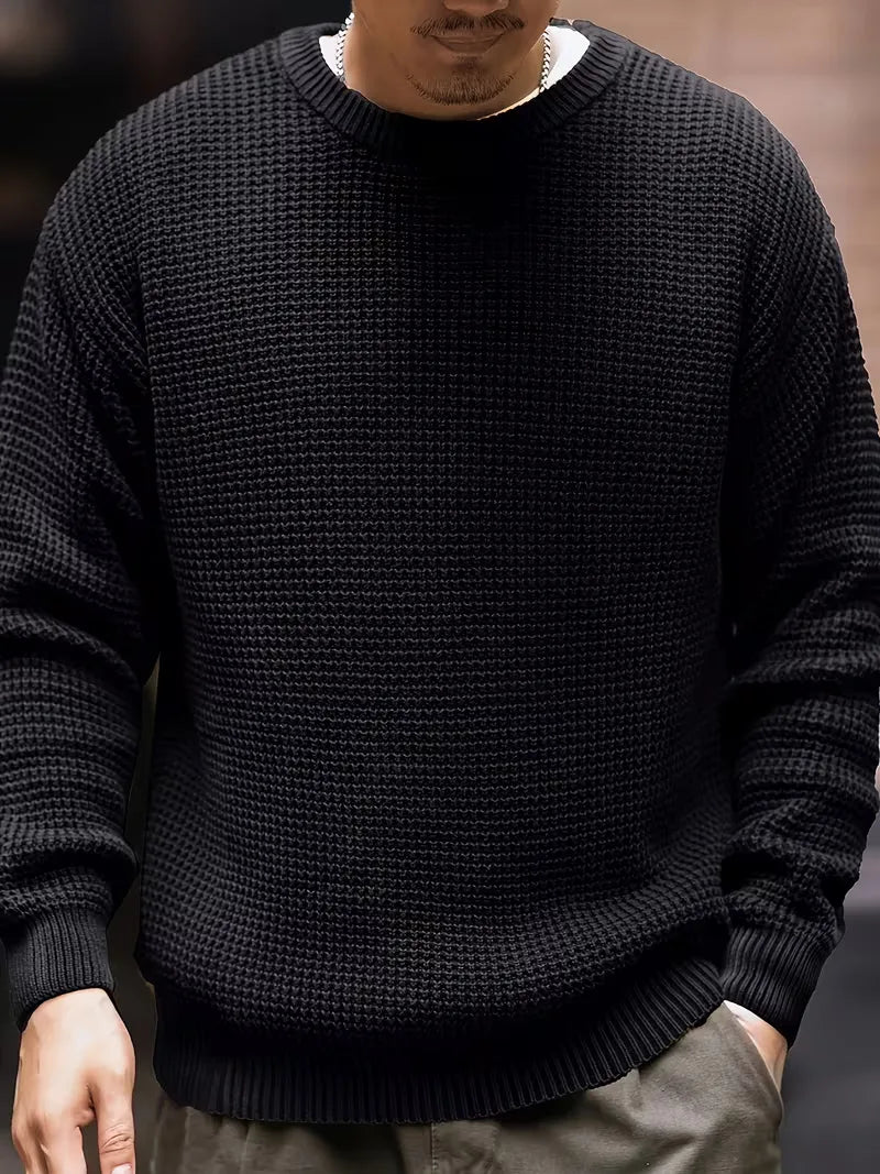 Effen gebreide herentrui met ronde hals. Perfect voor een casual, warme en stijlvolle look.