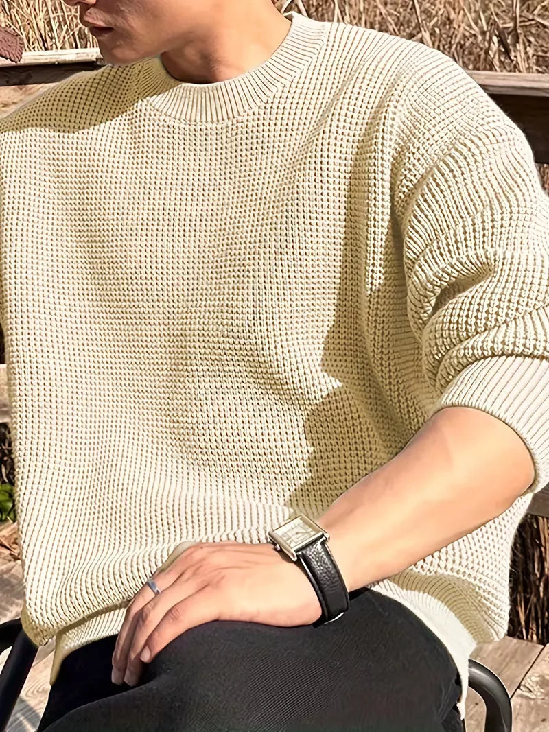 Effen heren sweater met ronde hals, gebreid en comfortabel. Ideaal voor een casual look.