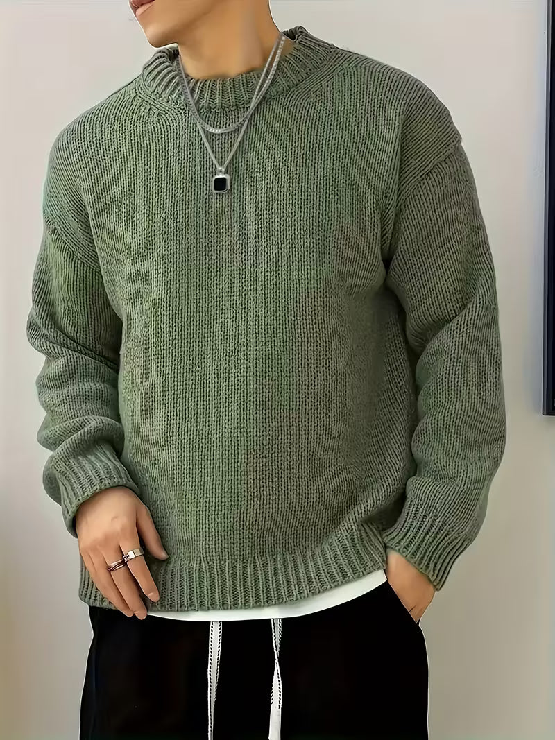 Olijfgroene heren trui, ronde hals, ribbeltextuur. Comfortabele casual herfsttrui met stijl.
