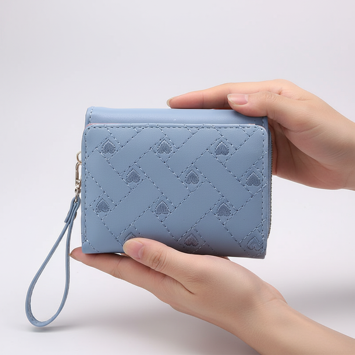 Open driedelige dames portemonnee met organizer en meerdere vakken. Trendy PU leren mode accessoire.
