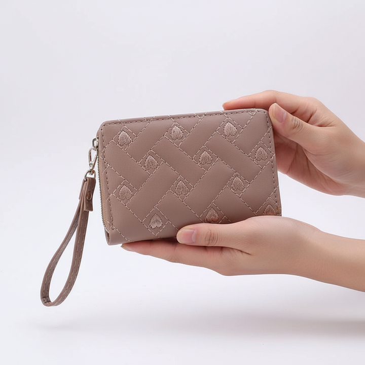 Veelzijdige dames driedelige PU leren portemonnee. Compact, stijlvol en een perfecte organizer voor dagelijks gebruik.
