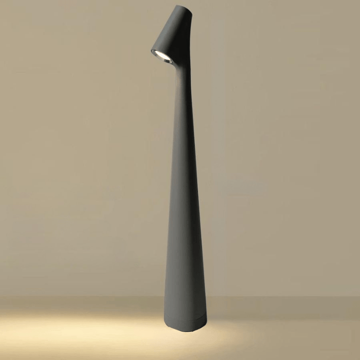 Portable LED tafellamp, oplaadbaar, geschikt voor zowel binnen als buiten, Kynara merk.