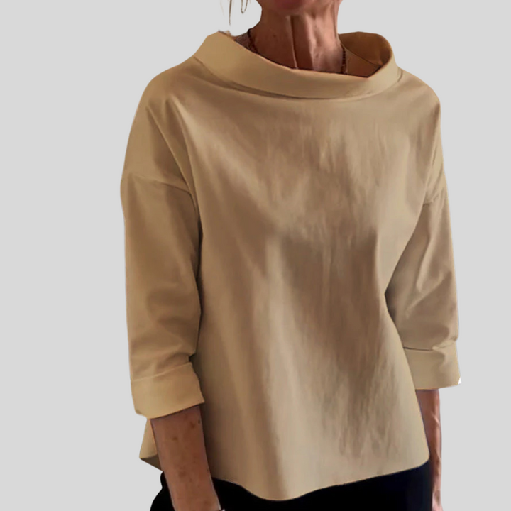 Zomerse dames top met strakke, moderne pasvorm. Comfortabel en veelzijdig voor casual of elegante outfits. Maten S-3XL.