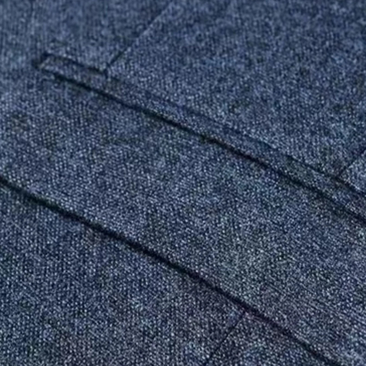 Formele heren blazer, ook geschikt voor casual Friday of een speciale gelegenheid, stijlvolle mannenmode.