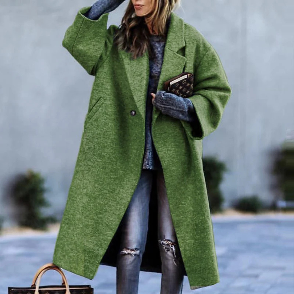Stijlvolle damesjas met lange mouwen, een veelzijdige en neutrale toevoeging aan elke mode outfit.
