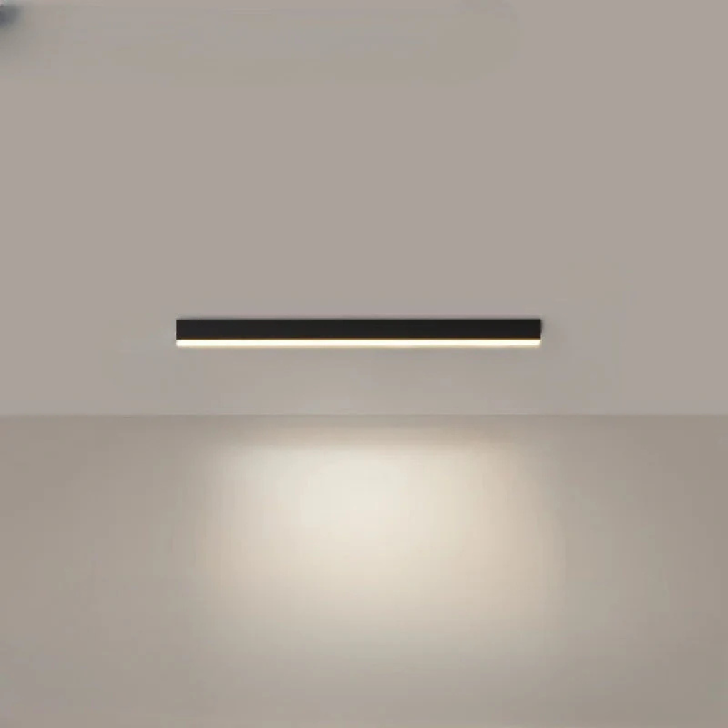 LED-plafondlamp 80cm aan. Heldere, energiezuinige verlichting voor elke moderne ruimte.