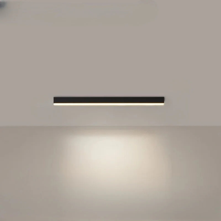 LED-plafondlamp 80cm aan. Heldere, energiezuinige verlichting voor elke moderne ruimte.