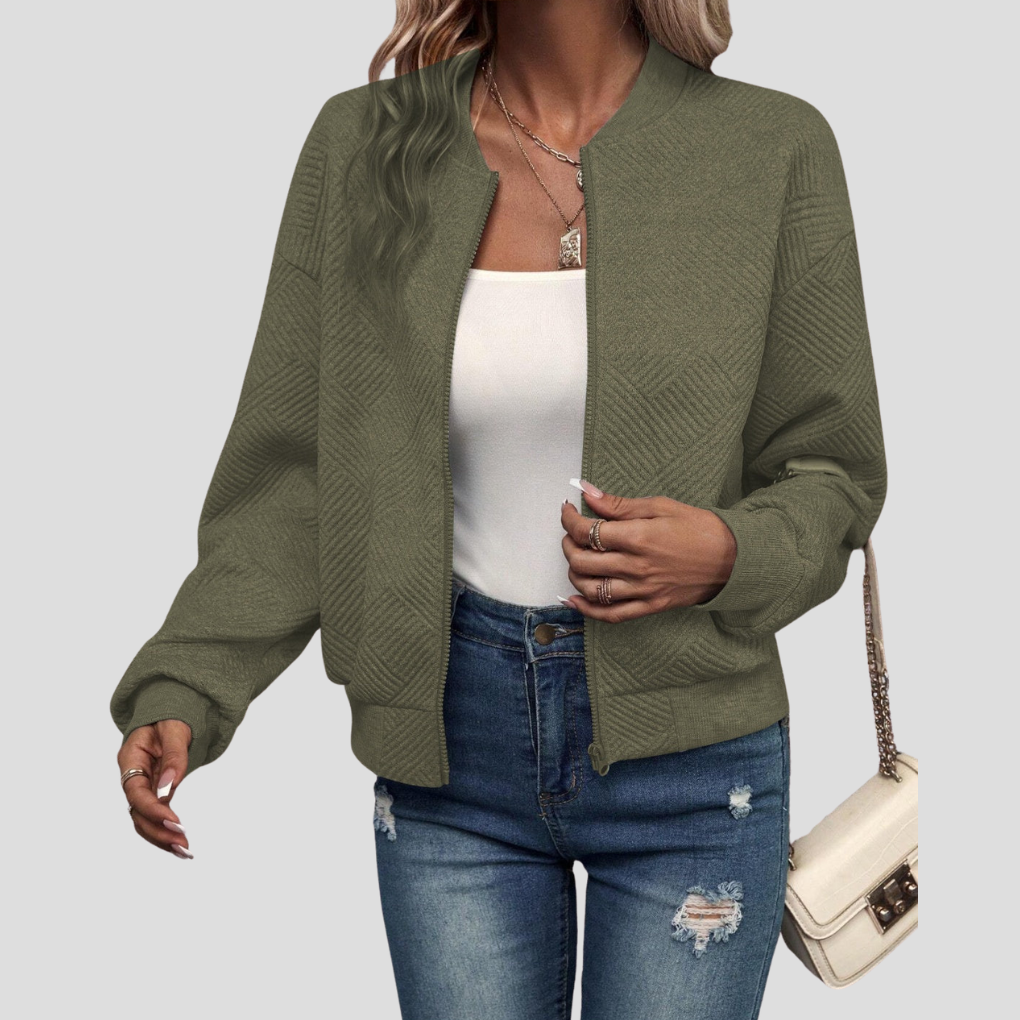 Zacht gebreid damesvest, lange mouwen, open model. Comfortabele en veelzijdige cardigan, perfect voor dagelijks gebruik.