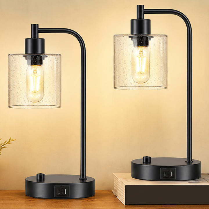 Moderne industriële set van 2 tafellampen; functioneel met USB en dimmer, perfect leeslicht voor thuis.