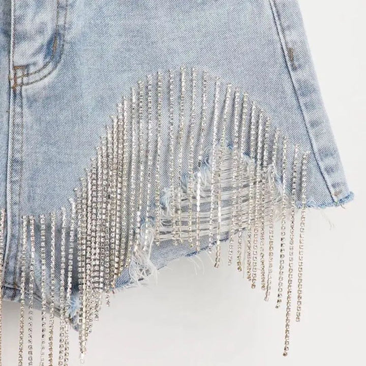 Modebewuste roze diamant shorts voor dames, een stijlvolle korte broek die glamour toevoegt aan elke outfit.