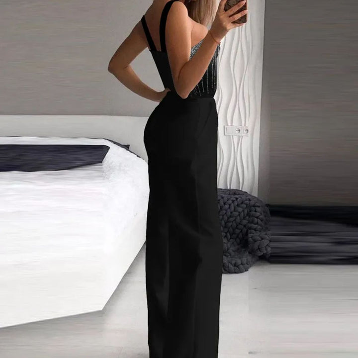 Mouwloze zwarte pailletten jumpsuit; perfect voor gala of feest. Glamoureuze gelegenheidskleding voor dames.