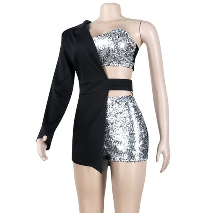 Dames playsuit Kate vol zilveren pailletten, een schitterende en glamoureuze feestoutfit.