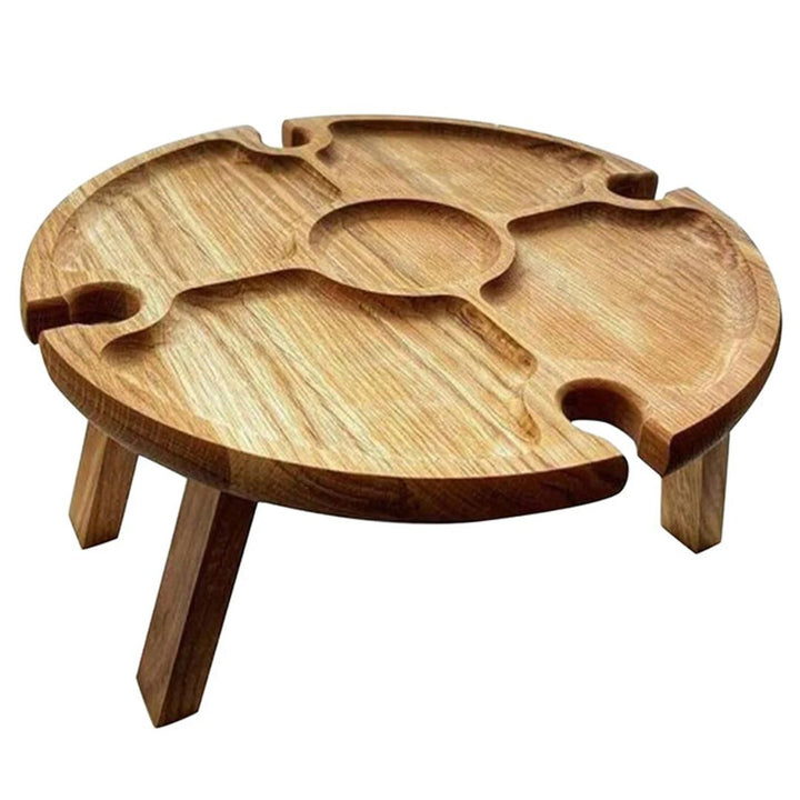 Draagbaar houten picknick kaasplankje met geïntegreerd wijnrek, ideaal voor buitenlucht en kamperen.