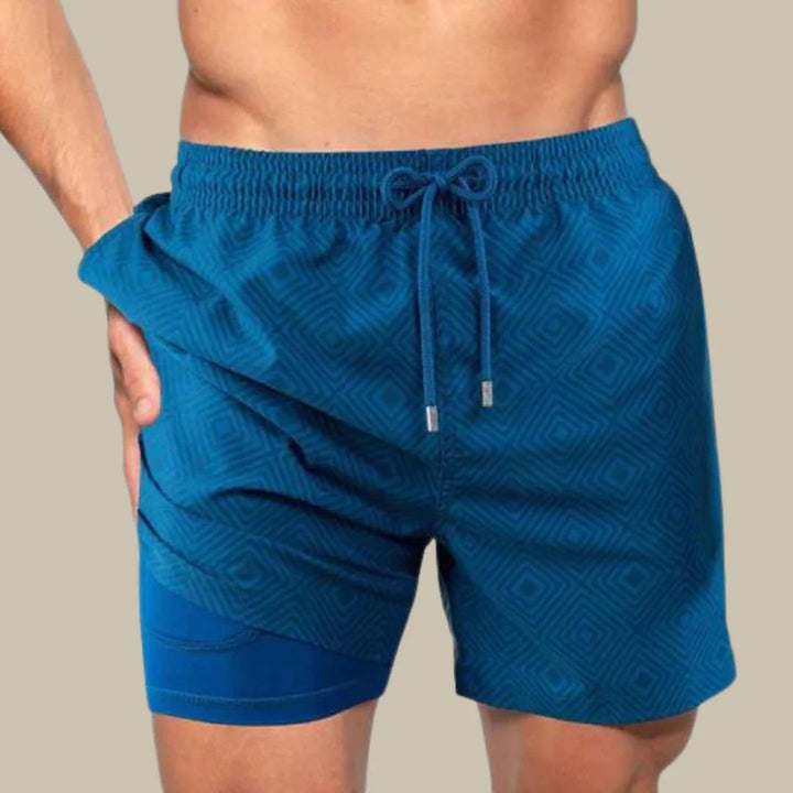 Stijlvolle heren zwembroek, duurzame zomerkleding perfect voor zwemmen en zonnebaden.