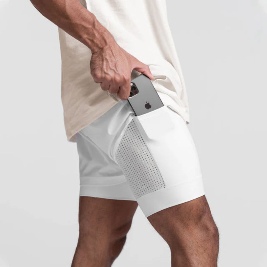 Witte heren sportshort Carl voor fitness. Comfortabel, ademend en ideaal voor trainingen.