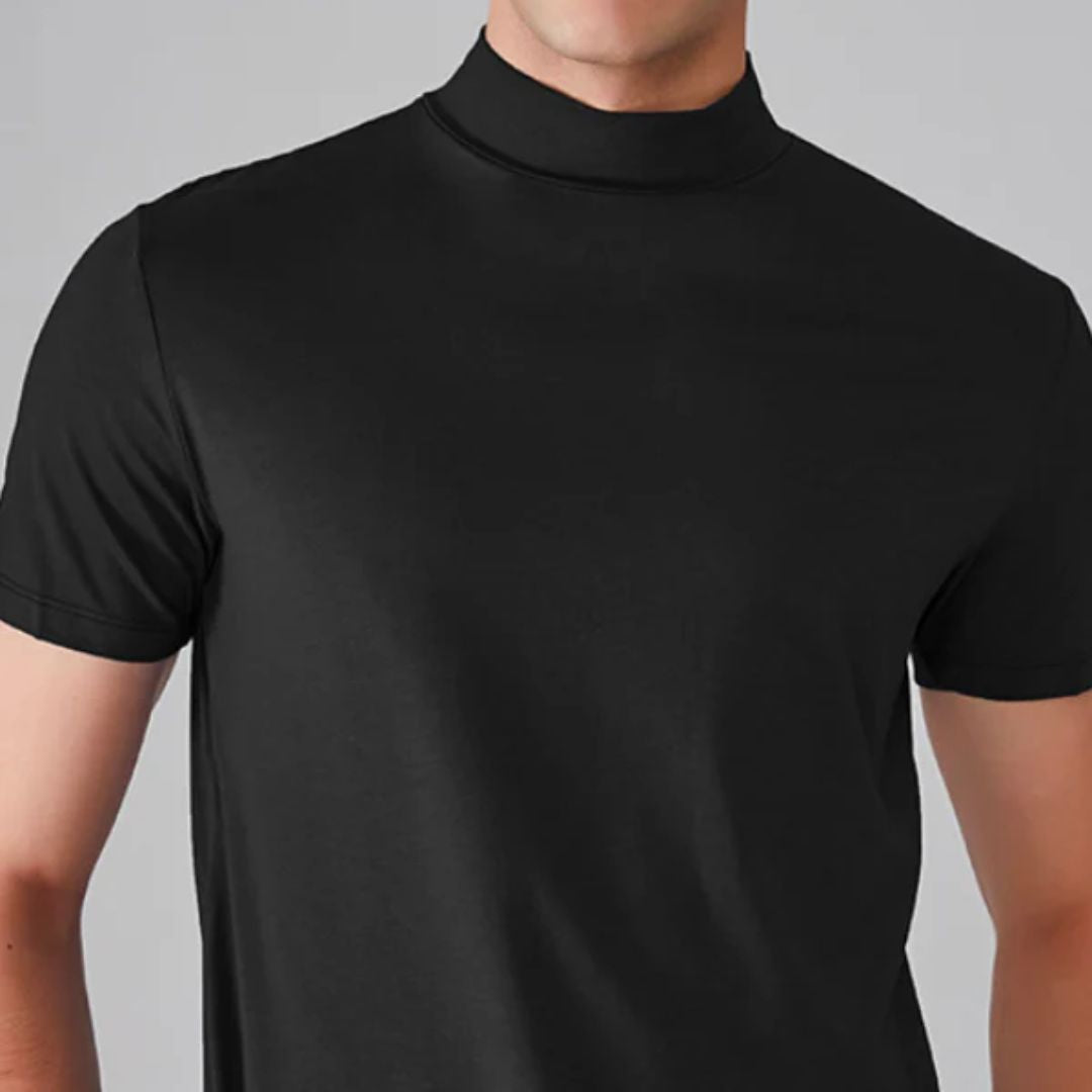 Stijlvol basic heren T-shirt met hoge kraag, slim fit. Essentiële top voor veelzijdige casual heren mode.