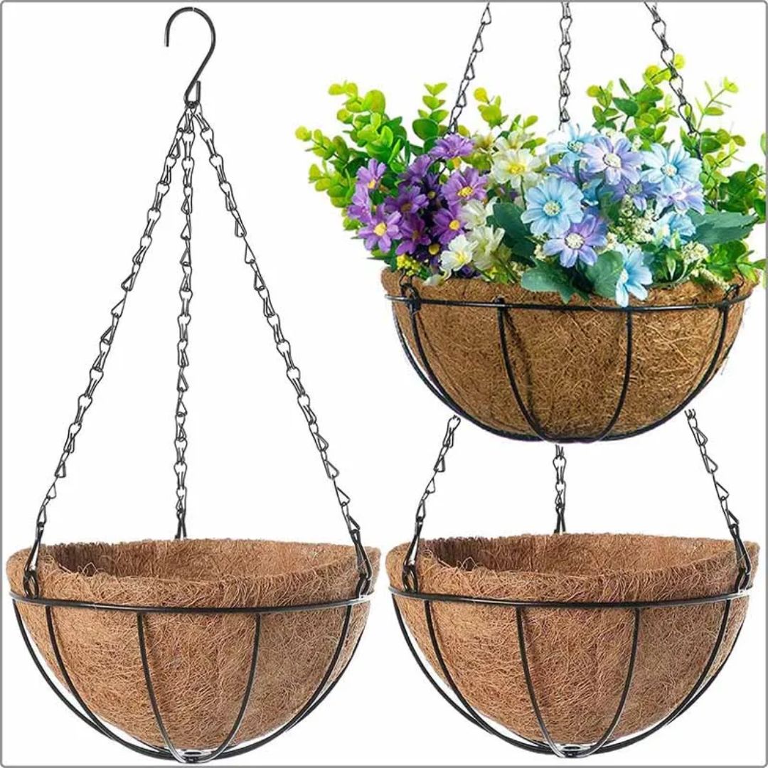 Ronde hangende plantenmand met kokosvoering en metalen ketting, perfect voor binnen of buiten.