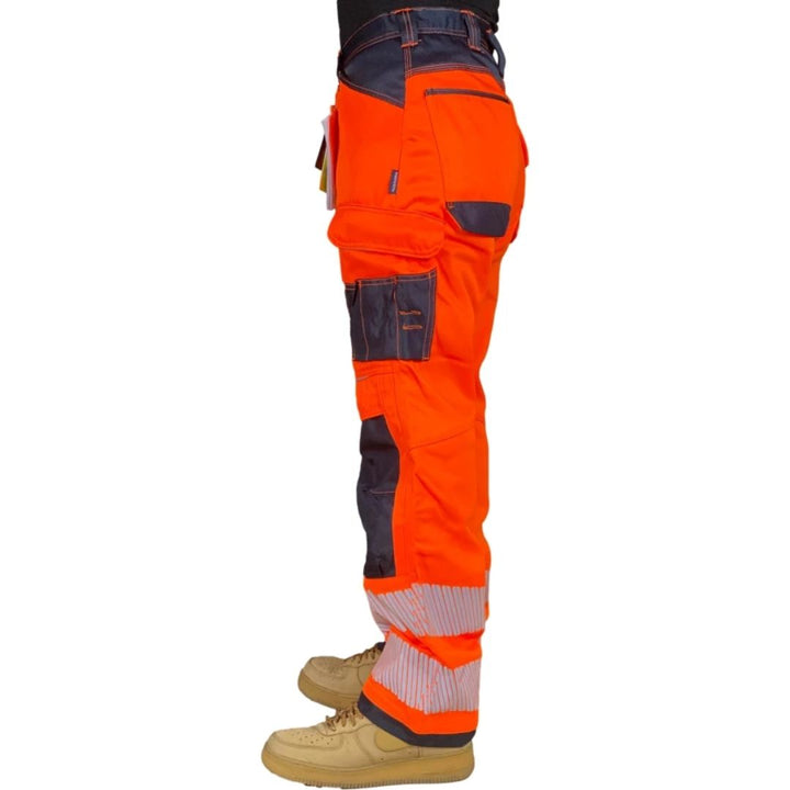 Comfortabele heren veiligheidswerkbroek, hoge zichtbaarheid voor optimale veiligheid en bewegingsvrijheid.