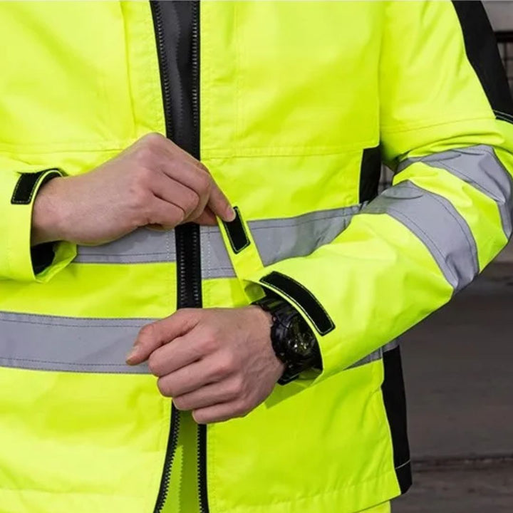 Complete outfit: unisex winter werkpak, warm en zichtbaar, perfect als professionele veiligheidskleding.