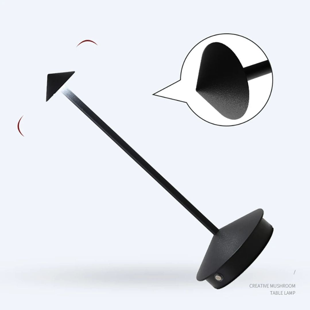 Elegante aluminium design tafellamp met geïntegreerde LED verlichting en 3 dimstanden.