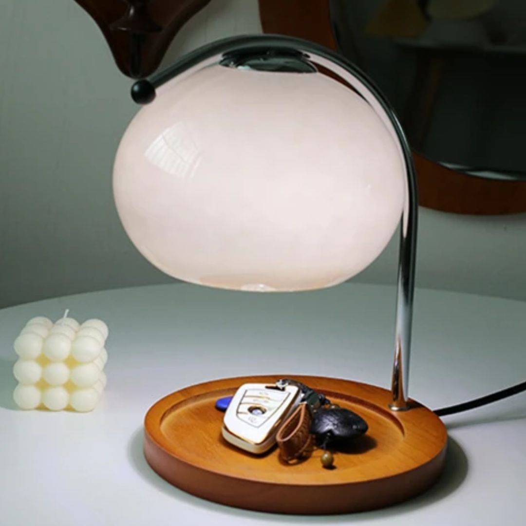 Decoratieve retro glazen tafellamp Renee als woonaccessoire, inclusief kaarsenwarmer voor interieur.